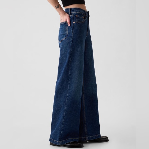 Gap High Rise Stride Jeans - Picture 3 of 6